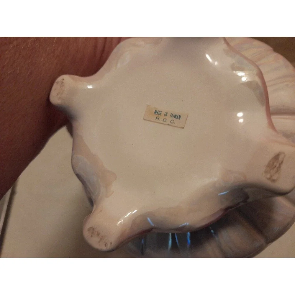 Shiah Yih porcelain floral vase